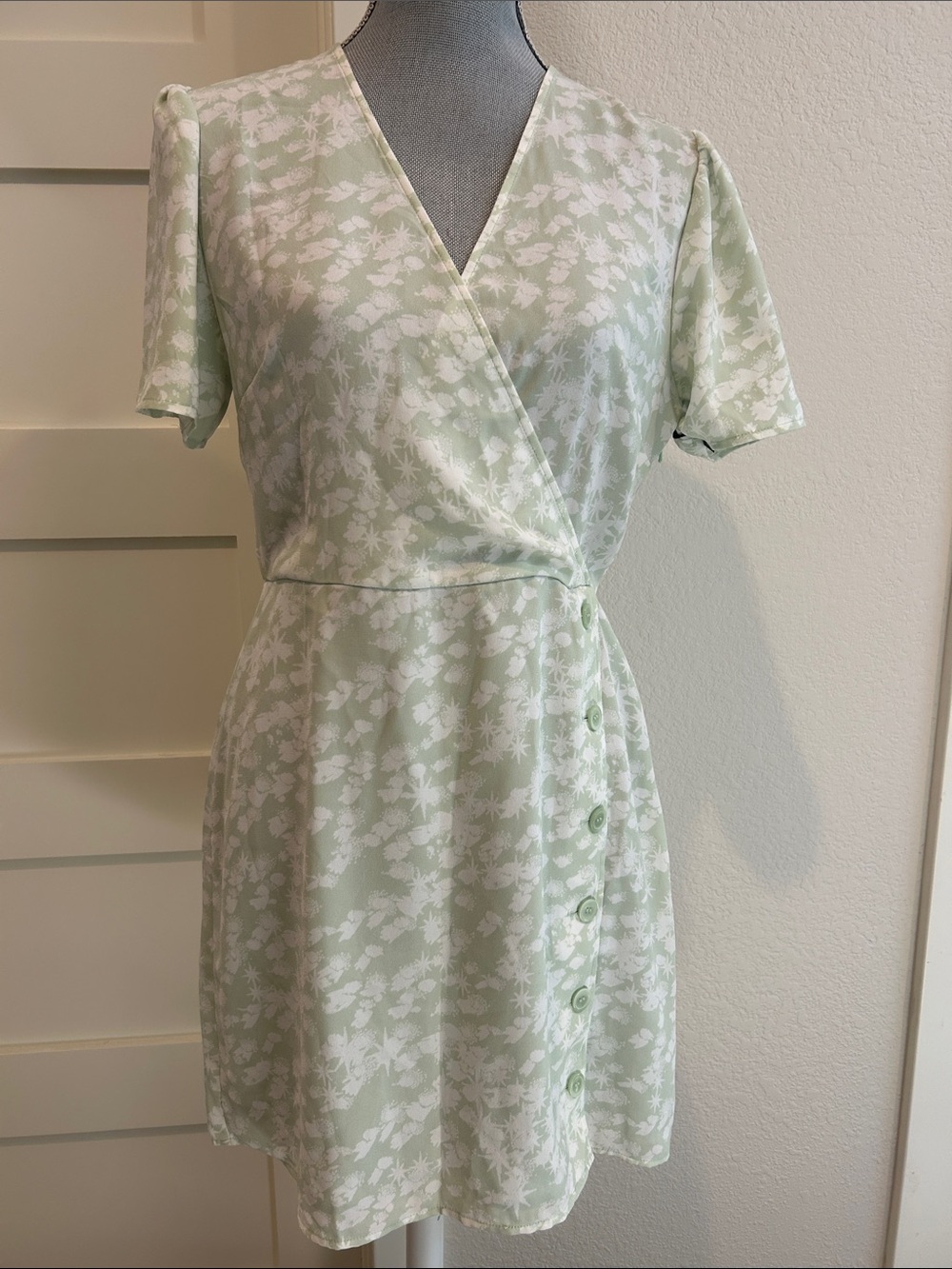 Leith Green bok choy starburst Wrap Dress